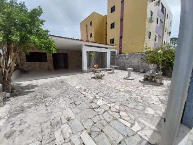 Imagem: Aluguel de Ótima Casa, Nascente com 225M2