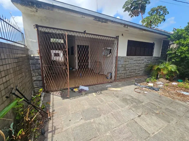 Imagem: Casa Espaçosa com Quintal