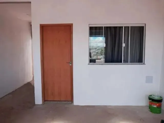 Imagem: Vendo Direitos de Casa com 3 Quartos - Zona