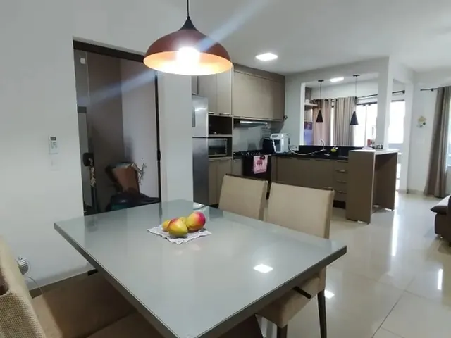 Imagem: Vendo Casa com Dois Andares - Região Valorizada