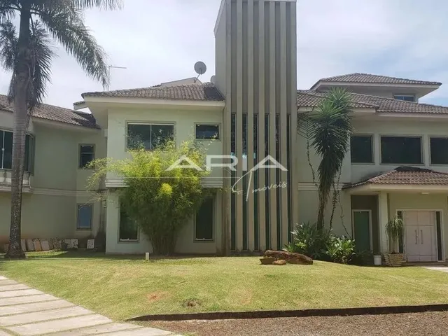 Imagem: A casa em condomínio possui 5 Dormitórios, 2 Suítes, 5