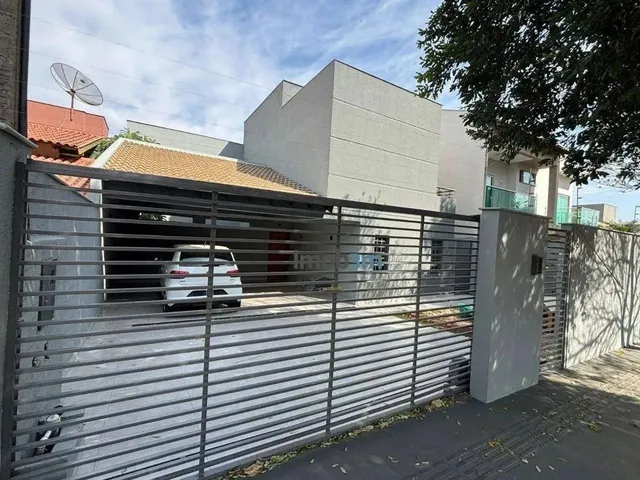 Imagem: Sobrado com 4 Dormitórios À Venda, 320