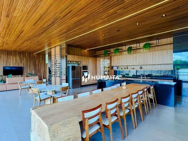 Imagem: Casa com 4 Dormitórios À Venda, 609 M²
