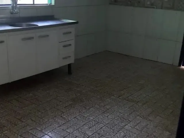 Imagem 8: Casa com 3 Quartos para Venda Próxima da Av. Arthur Thomas