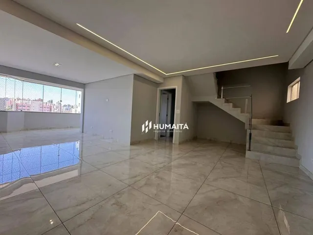 Imagem: Apartamento Duplex com 4 Dormitórios À
