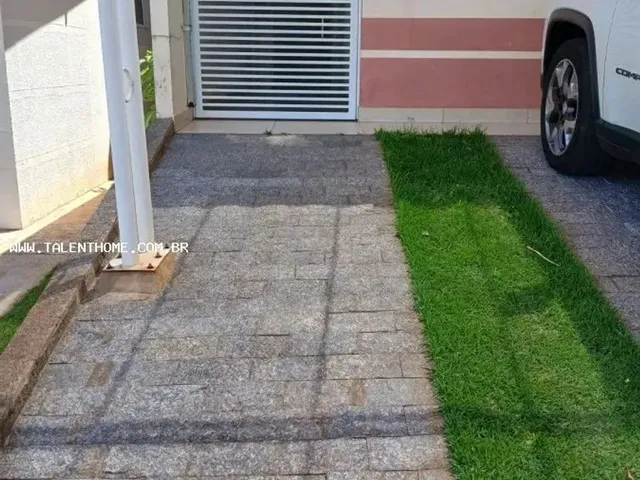 Imagem: Casa em Condomínio para Venda em Londrina