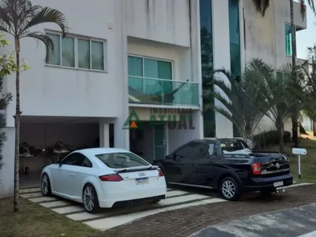 Imagem: Casa em Condomínio com 3 Quartos À Venda