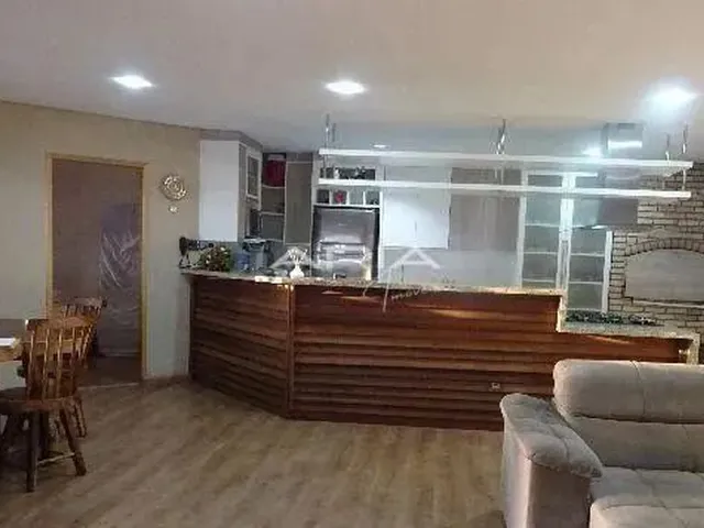 Imagem: Casa com 3 Dormitórios À Venda, 230 M