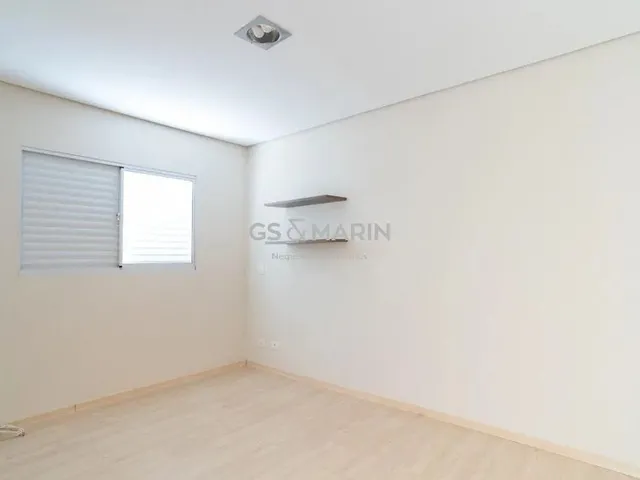 Imagem 4: Casa À Venda em Londrina, Royal Forest, com 3 Quartos, com 200 M², Condomínio Royal
