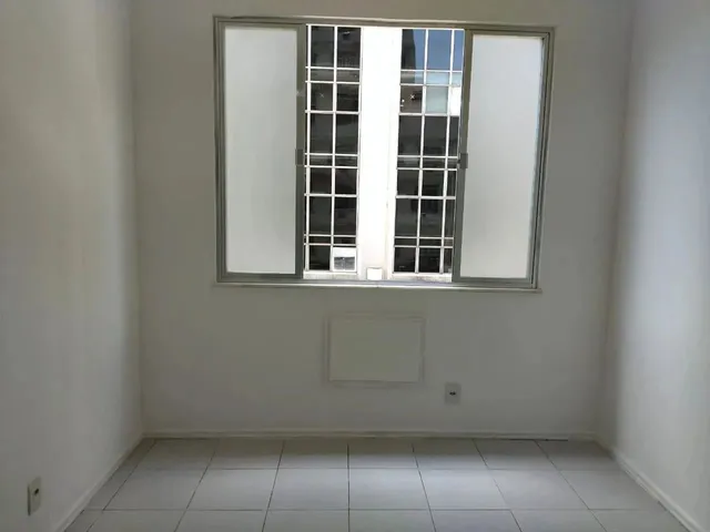 Imagem 2: Apartamento para Aluguel Possui 18,00 Metros Quadrados em Botafogo - Rio de Janeiro - Rj