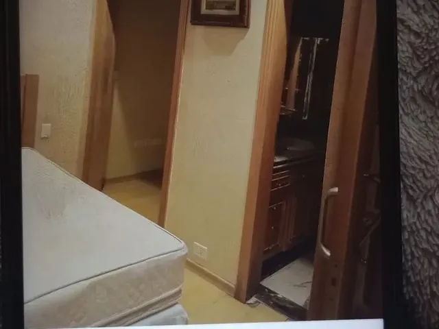 Imagem: Alugo Quarto com Banheiro Privado para Moças