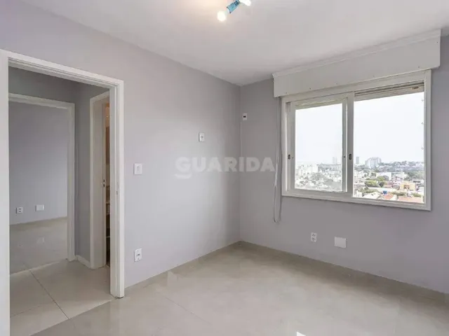 Imagem 6: Apartamento com 2 Dormitórios no Bairro Cavalhada
