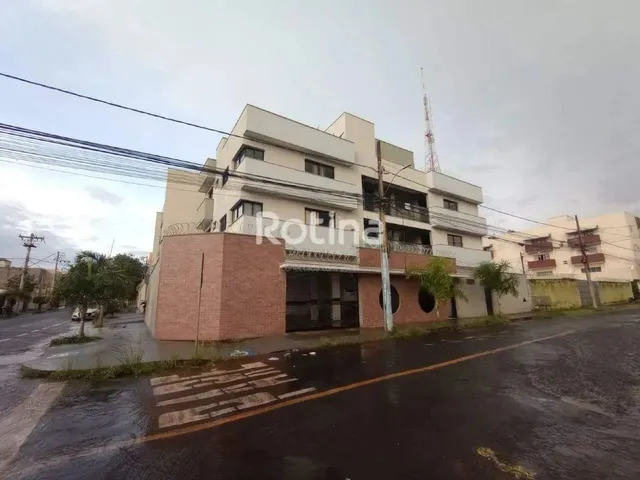 Imagem: Apartamento para Alugar, 3 Quartos, Umuarama
