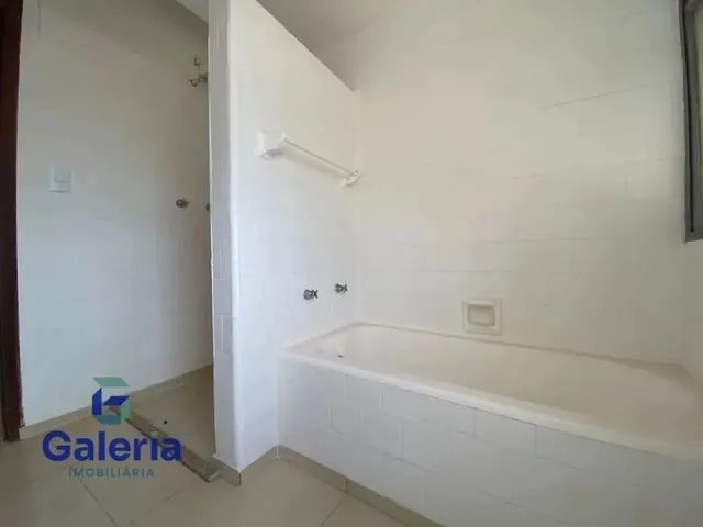 Imagem 16: Apartamento com 2 Quartos para Alugar, 159M² - Centro