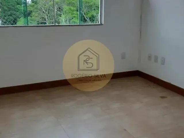 Imagem 7: Imóvel para Aluguel Possui 250 Metros Quadrados com 4 Quartos em Glória - Macaé - Rj