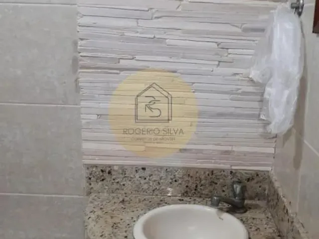 Imagem 10: Imóvel para Aluguel Possui 250 Metros Quadrados com 4 Quartos em Glória - Macaé - Rj