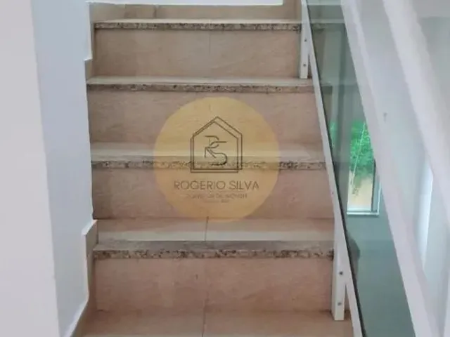 Imagem 5: Imóvel para Aluguel Possui 250 Metros Quadrados com 4 Quartos em Glória - Macaé - Rj