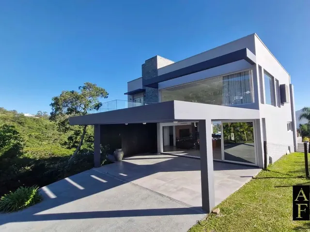 Imagem: Casa de Alto Padrão em Garopaba na Praia