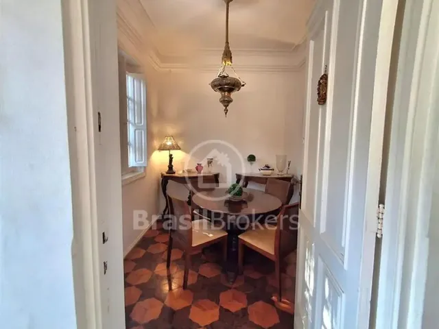 Imagem 5: Urca Belíssima Casa com 143 M²