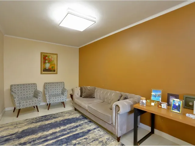 Imagem 4: Casa À Venda em Viamão, Viamópolis, com 3 Quartos, 268M²