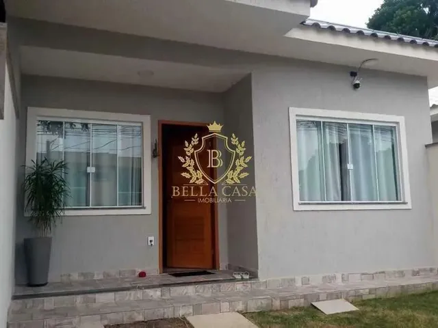 Imagem: A casa possui 2 Dormitórios, 1 Suíte, 1 Banheiro, 1 Vaga