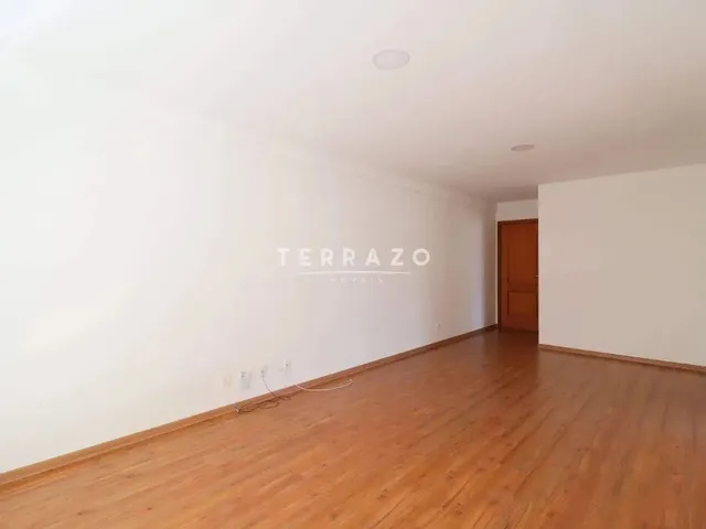 Imagem 5: Apartamento para Aluguel, 2 Quartos, 1 Suíte, 1 Vaga, Ermitage - Teresópolis/Rj