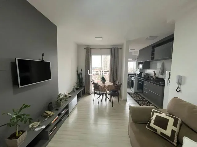 Imagem: Apartamento com 2 Dormitórios À Venda