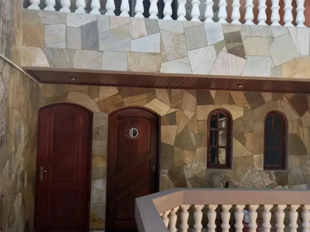 Imagem: Sobrado com 5 Dormitórios 355 M², À Venda