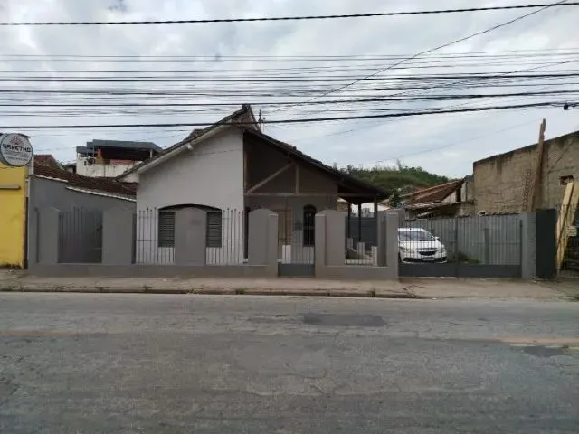 Imagem: Casa 350 M² - 5 Quartos 2 Banheiros - Itajubá/Mg