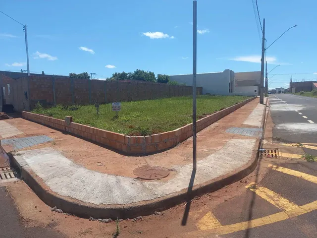 Imagem 1: Lote no Bairro Laranjeiras de Esquina