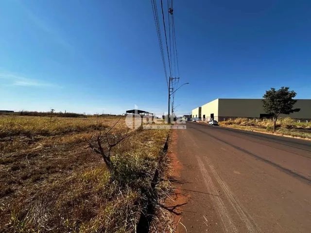 Imagem 7: Área com 1.000M² Disponível para Venda no Bairro Centro Empresarial Leste Em