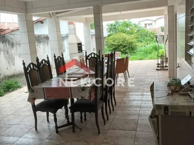 Imagem: Casa em Rua Professor Jorge Hennings - Jardim