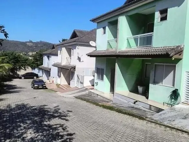 Imagem: Imperdível Casa Duplex em Cond.fechado
