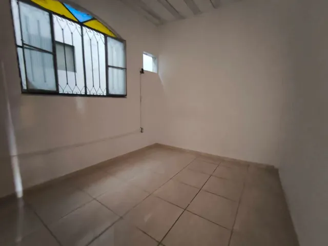 Imagem 8: Alugo: Casa 3 Quartos (1 Suíte) em Realengo - Reformada e Pet-Friendly! R$ 1.300