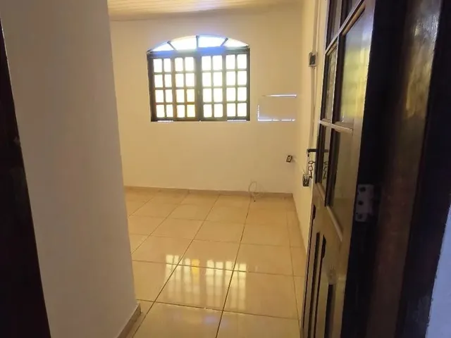 Imagem 13: Alugo: Casa 3 Quartos (1 Suíte) em Realengo - Reformada e Pet-Friendly! R$ 1.300