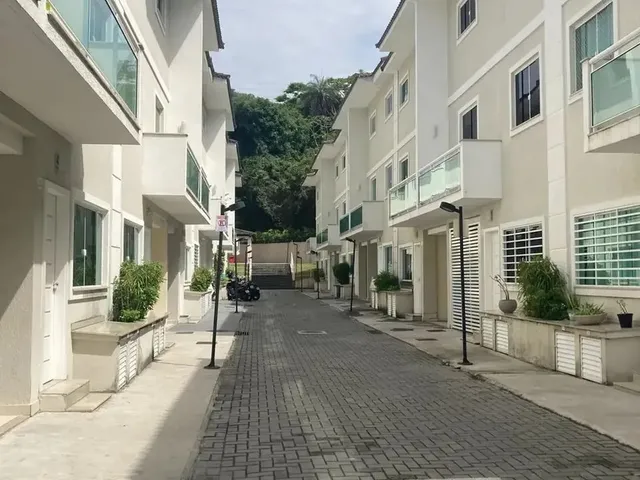 Imagem: Casa de Condomínio Triplex Locação Taquara