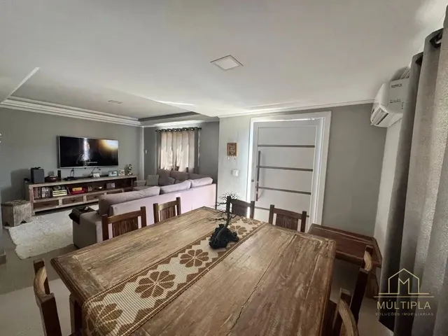 Imagem: Casa com 4 Dormitórios para Alugar, 380