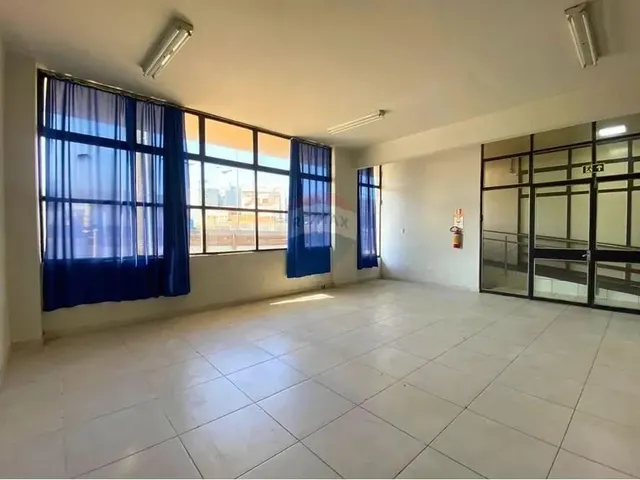 Imagem: Sala Comercial com 84M², Centro de Canoas