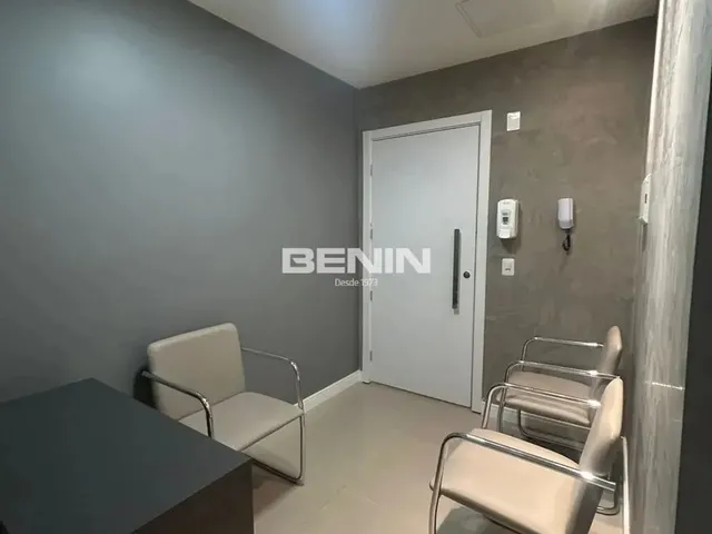 Imagem 10: Excelente Sala Comercial Mobiliada, com 30 M2 de Área Privativa, com 01 Banheiro e Box