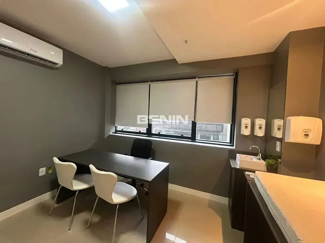 Imagem 11: Excelente Sala Comercial Mobiliada, com 30 M2 de Área Privativa, com 01 Banheiro e Box