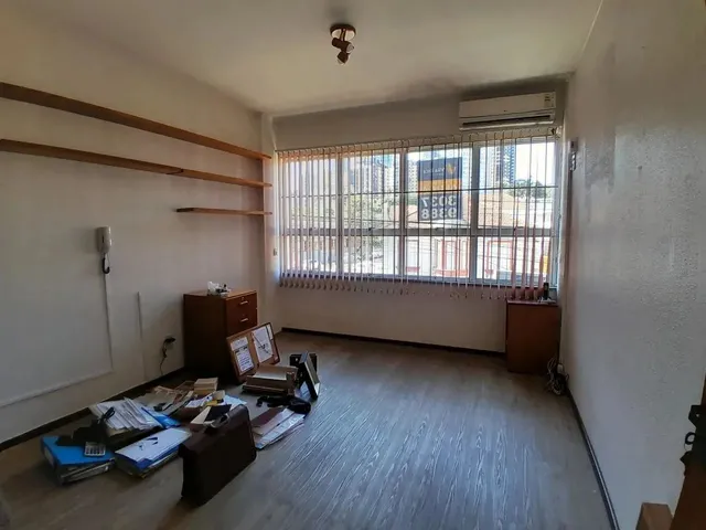 Imagem 4: Sala Comercial com Aproximadamente 38M², Um Banheiro Social, Localizado no Centro Da