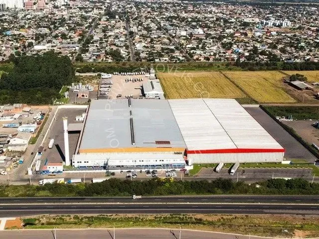 Imagem: Pavilhão com 3.729M² e 8 Docas para Alugar