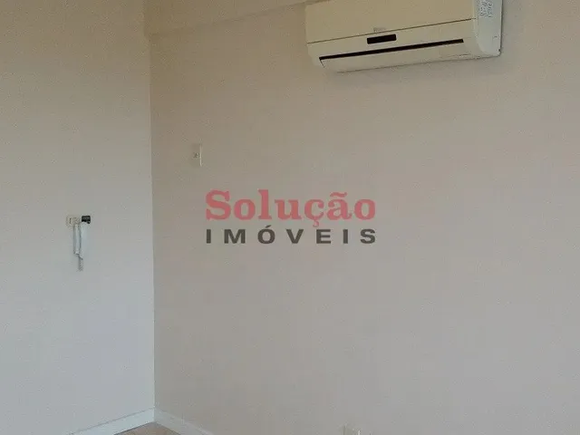 Imagem 8: Sala Comercial em Região Central com 44M², Recepção, 2 Salas, Copa e Banheiro