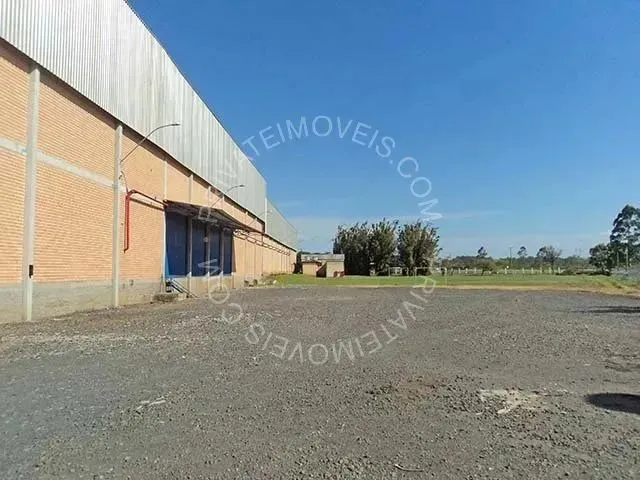 Imagem 2: Pavilhão para Locação com 4.050M² e 5 Docas para Carga e Descarga I Rs 118 Em