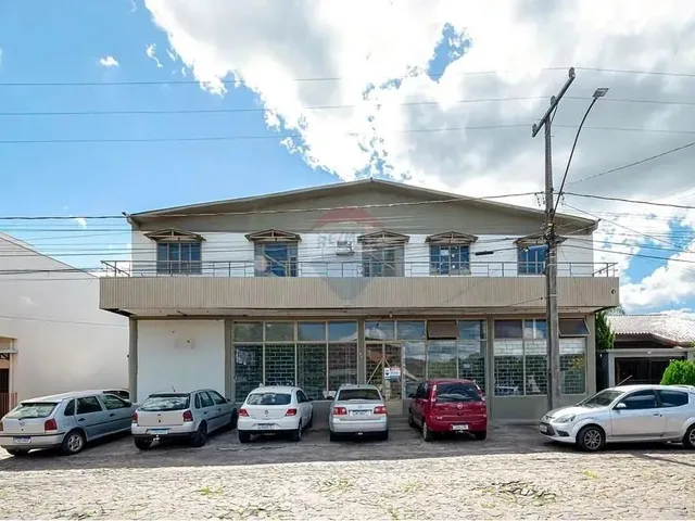 Imagem 7: Prédio Comercial Próximo da Rua Portão