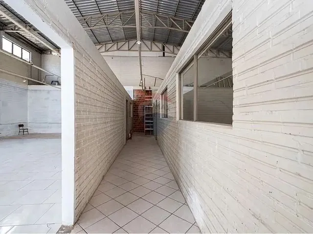 Imagem 13: Prédio Comercial Próximo da Rua Portão