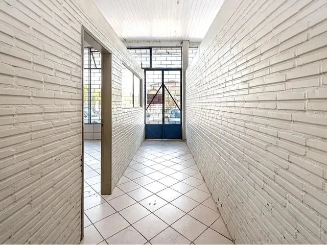 Imagem 6: Prédio Comercial Próximo da Rua Portão