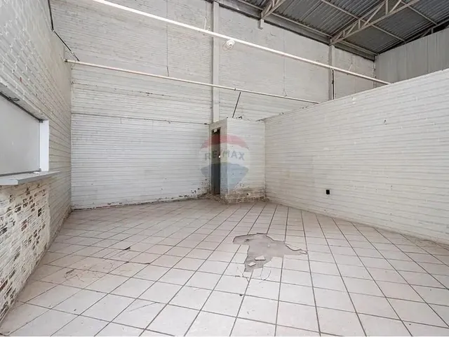 Imagem 11: Prédio Comercial Próximo da Rua Portão