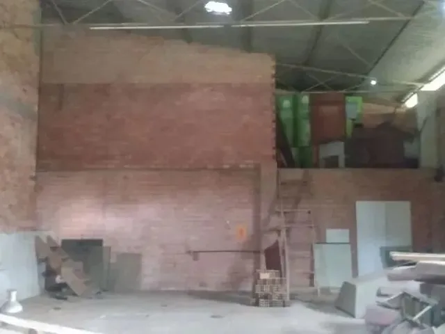 Imagem 2: Ótima Oportunidade: Pavilhão Comercial de 200 M² no Jardim do Cedro!