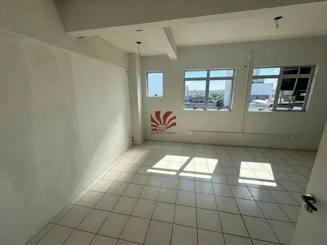 Imagem 3: Sala com 336M², Centro- Canoas